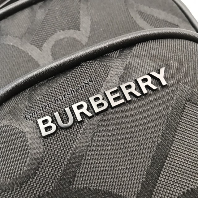 Burberry專櫃新款條紋網紋尼龍背帶斜挎男包 巴寶莉男士斜背包 yxb1035